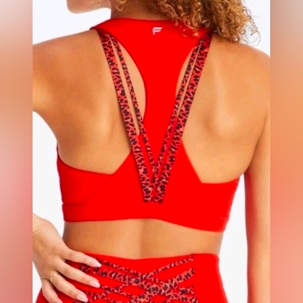 Fabletics Womens Boost Medium Impact Sports Bra 1X Electric Cherry Mini Leopard